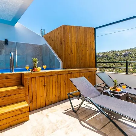 Apartment Near Kaputas, Luxury Apartment With Pool