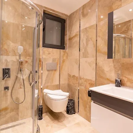 Apartmán Near Kaputas, Luxury Apartment With Pool Kaş