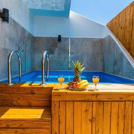 Near Kaputas, Luxury Apartment With Pool * Kaş